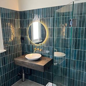 Deluxe Zimmer mit Kingsize-Bett